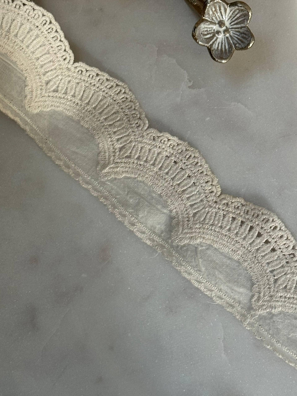 Vintage Cream Beige Cotton Linen Embroidered Scalloped Lace Trim by the Yard, Natural Eyelet Ribbon for Crafts, 1.85", Retail Wholesale Bulk