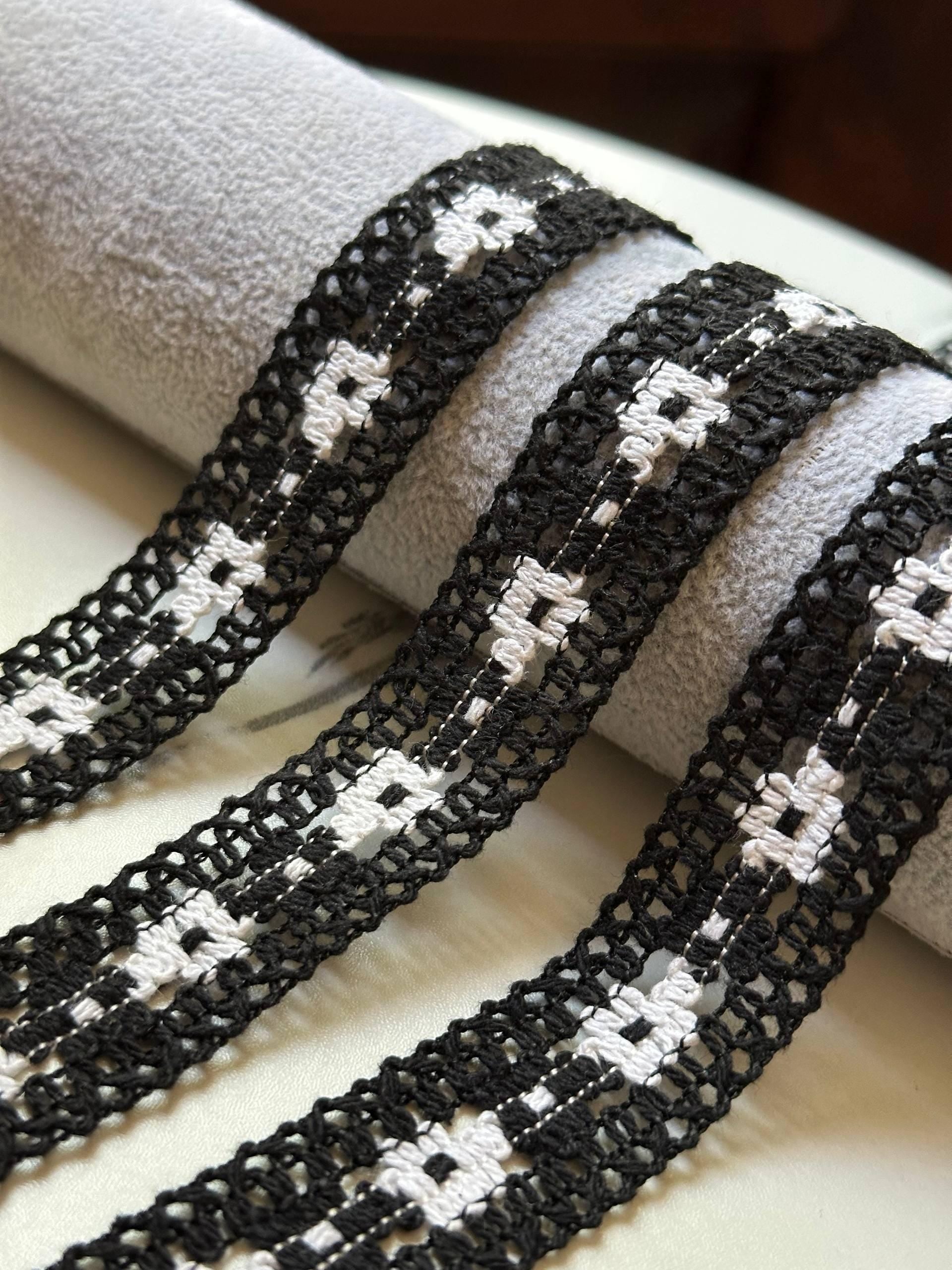 Black White Daisy Crochet Cotton Lace Trim by the Yard, Narrow Geometric Floral Insertion Ribbon for Garment Home Sewing Crafts, 1"