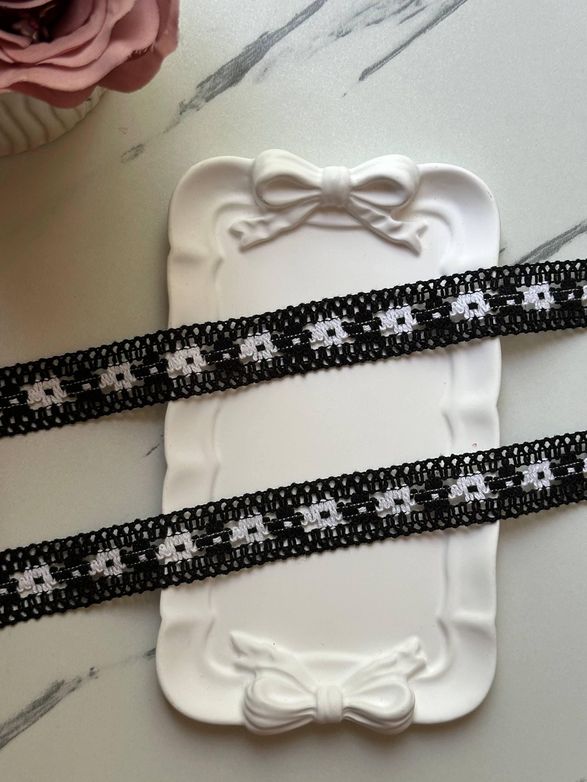 Black White Daisy Crochet Cotton Lace Trim by the Yard, Narrow Geometric Floral Insertion Ribbon for Garment Home Sewing Crafts, 1"