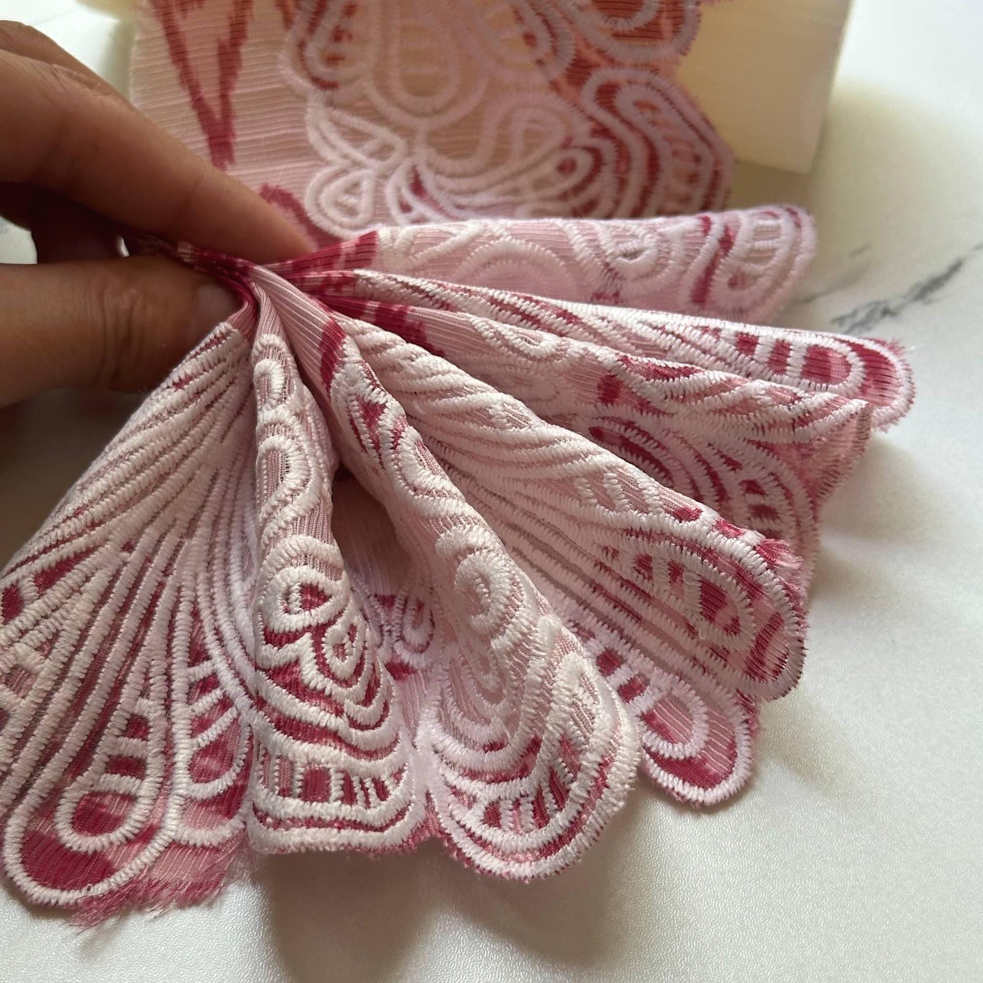 Vintage Berry Pink Paisley Scalloped Corded Embroidery Lace Trim by the Yard, Wide Fabric Mesh Ribbon for Apparel, 4"