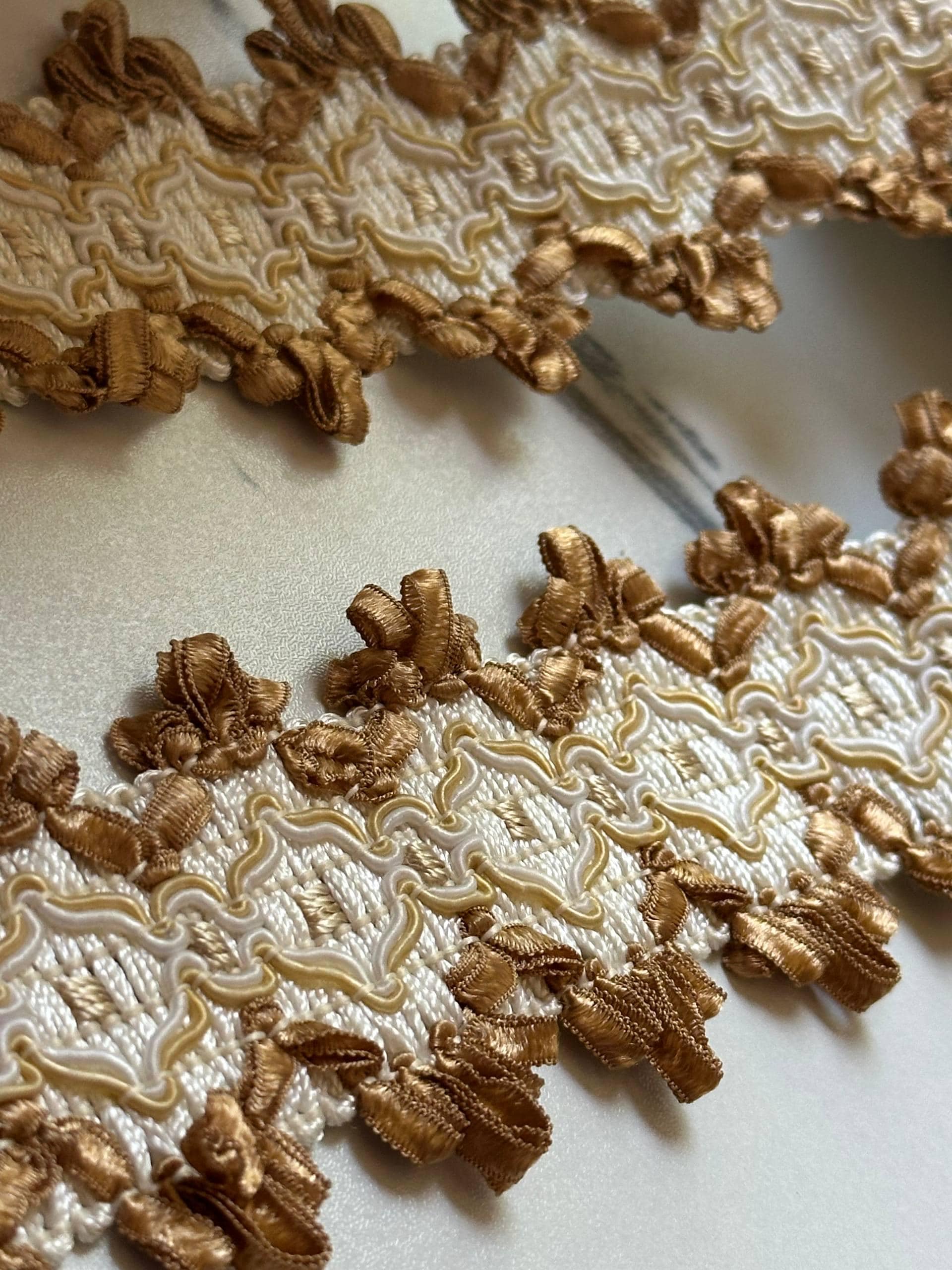 Luxury Gold Ivory Baroque Braided Jacquard Trim by the Yard, Royal Crown Scalloped Ribbon for Crafts, 1.5", Retail Wholesale Bulk