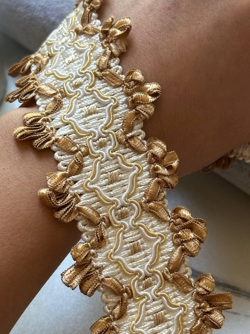 Luxury Gold Ivory Baroque Braided Jacquard Trim by the Yard, Royal Crown Scalloped Ribbon for Crafts, 1.5", Retail Wholesale Bulk