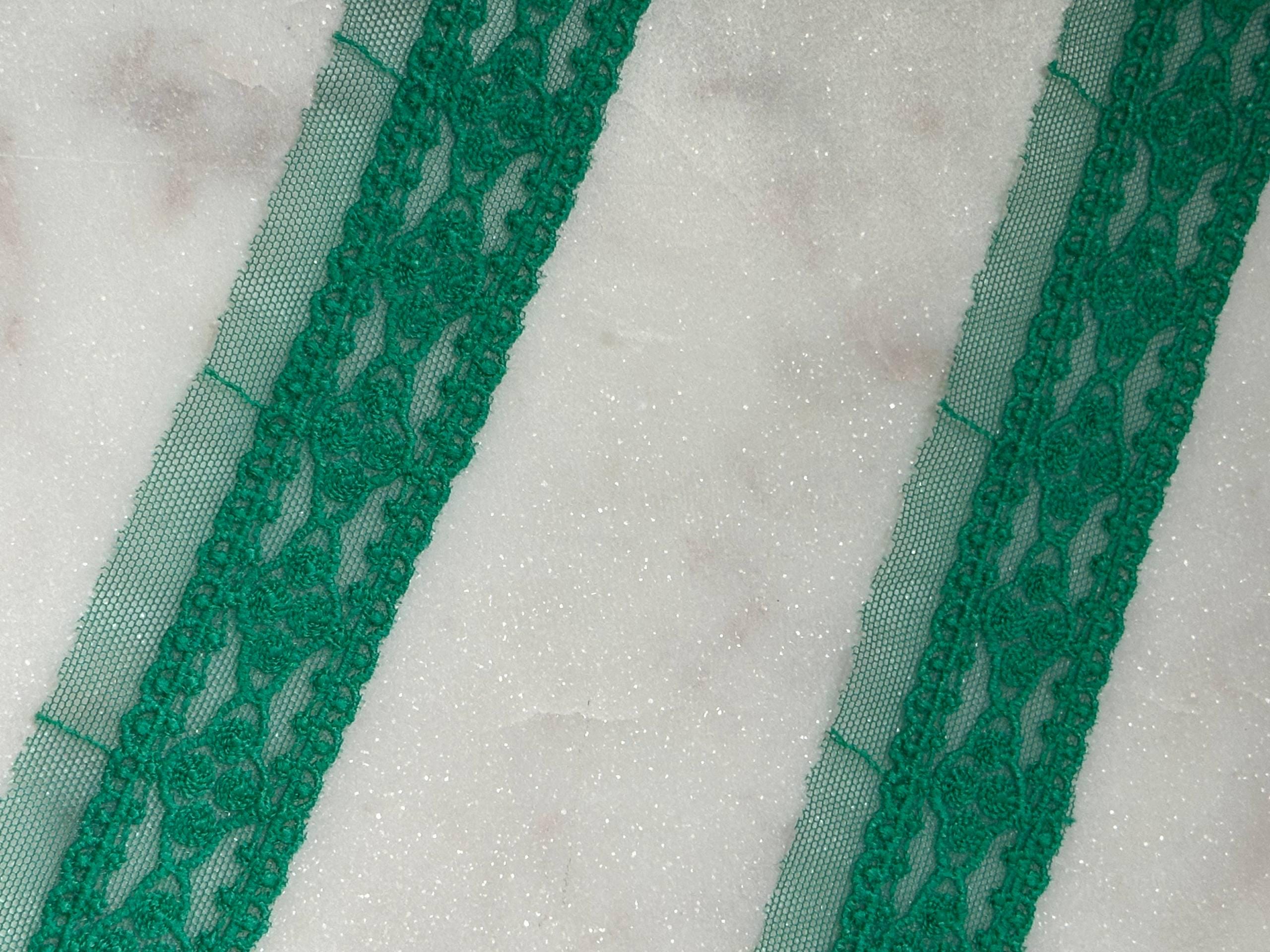 Christmas Emerald Green Mesh Embroidered Scalloped Lace Trim by the Yard, Vintage Floral Ribbon for Crafts, 1", Retail Wholesale Bulk