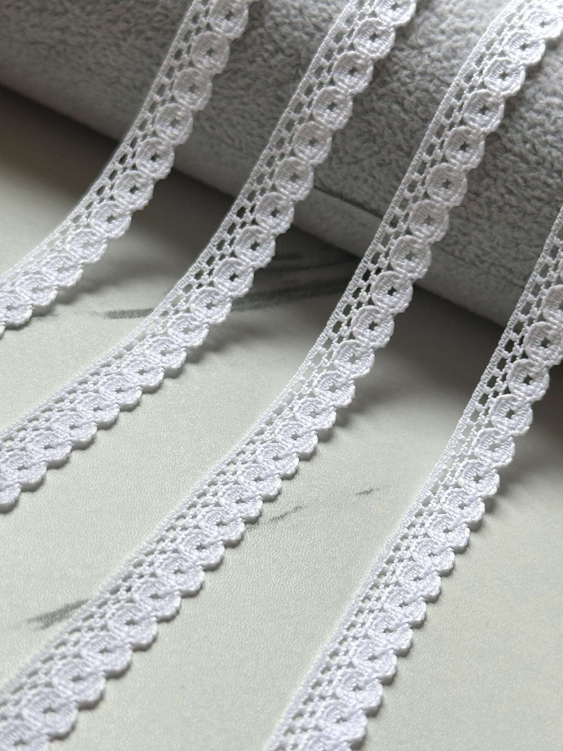 Classic Pure White Delicate Circle Eyelet Non Stretch Lace Trim by Yard, Narrow Scalloped Ribbon for Crafts, 0.75", Retail Wholesale Bulk