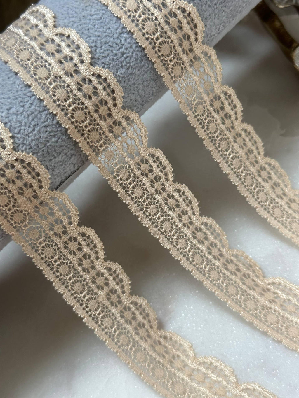 Soft Champagne Nude Beige Lightweight Stretch Lace Trim by Yard, Narrow Scalloped Elastic Ribbon for Crafts, 0.85", Retail Wholesale Bulk